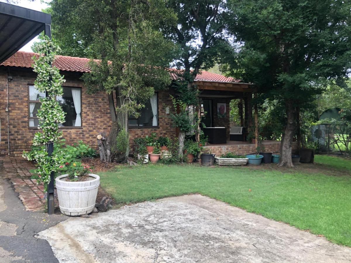 Waybury - A Cozy From ! Johannesburg